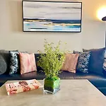 1 Bedroom Xl Condo With King Bed, Garden View, Parking Included