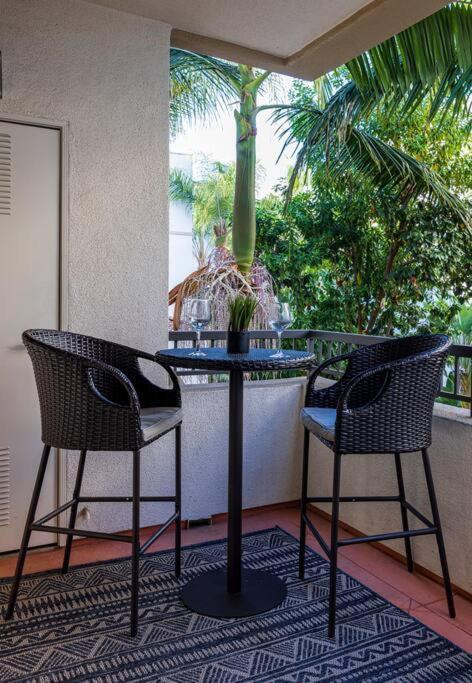 1 Bedroom Xl With King Bed, Garden View, Parking Included Aparthotel Los Angeles