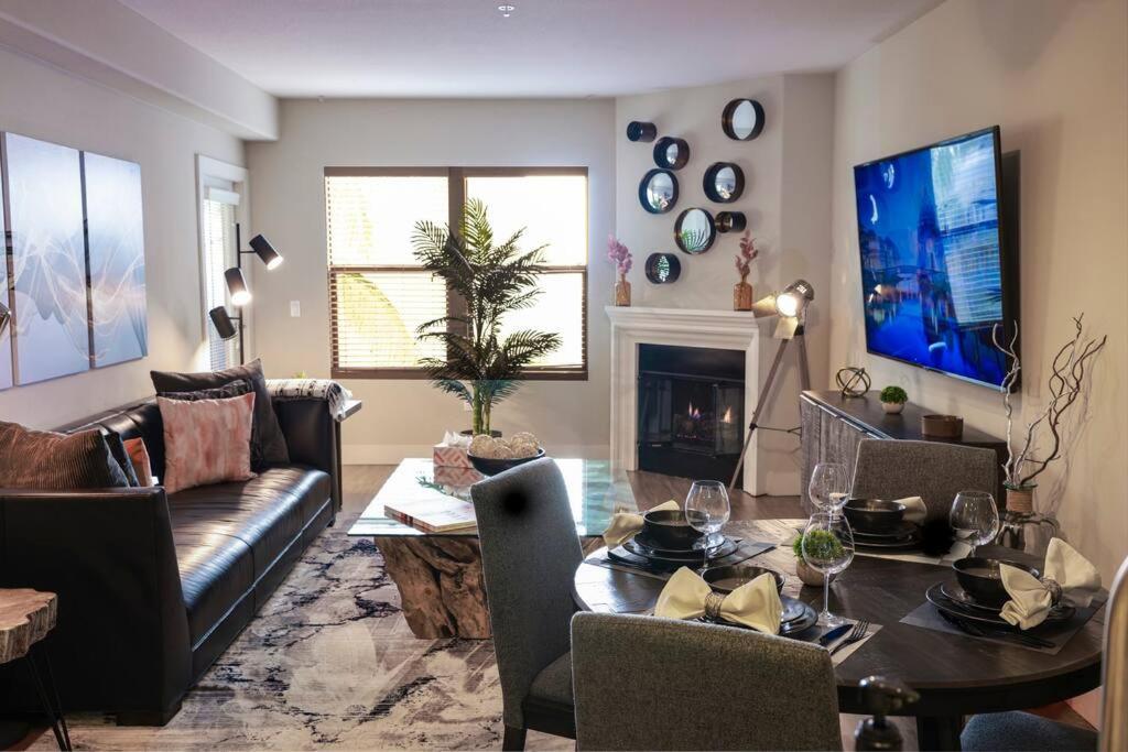 Aparthotel 1 Bedroom Xl With King Bed, Garden View, Parking Included Los Angeles